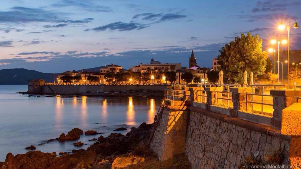 Sardinia Rooms Алгеро Екстериор снимка