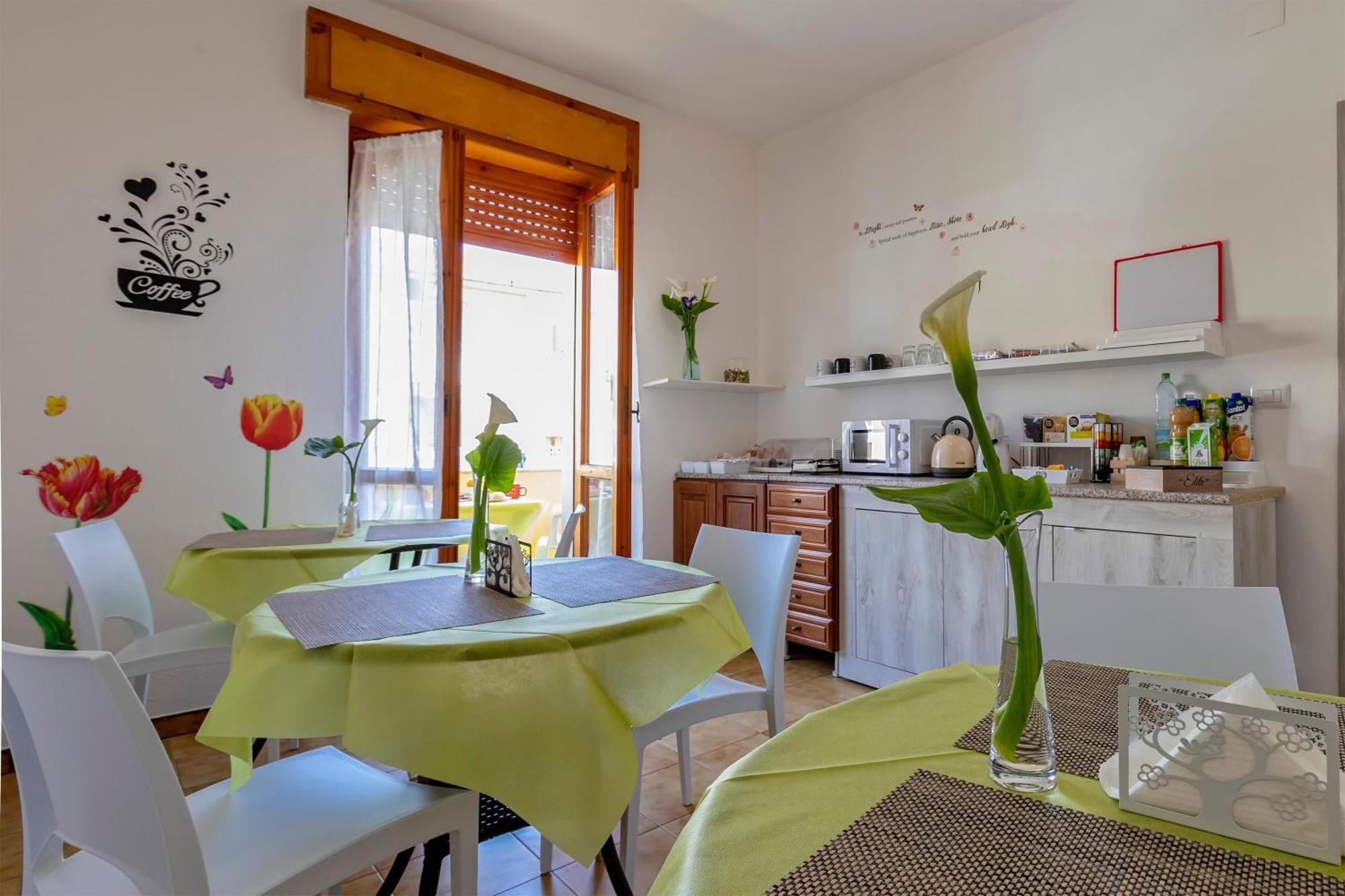 Sardinia Rooms Алгеро Екстериор снимка