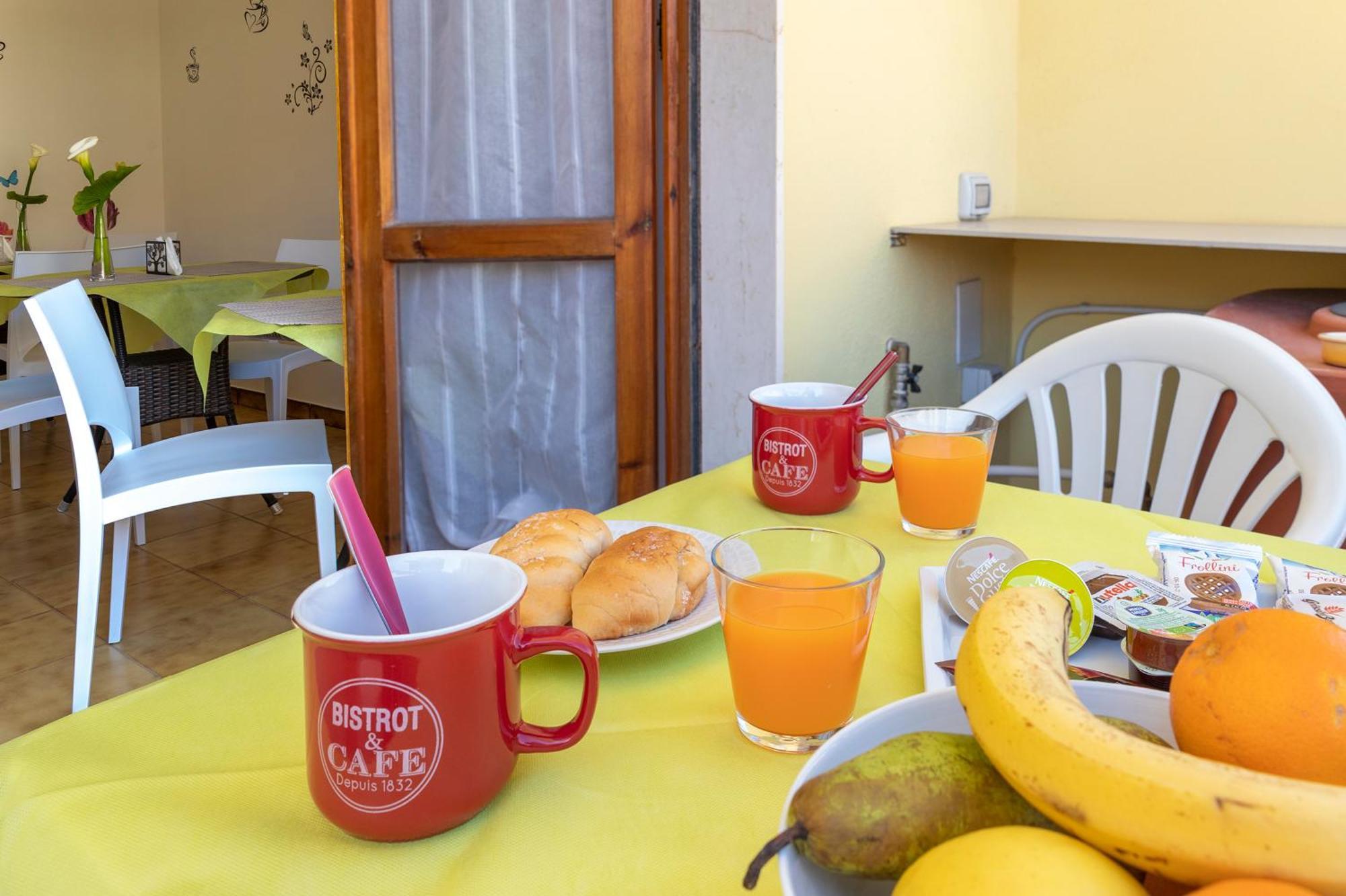 Sardinia Rooms Алгеро Екстериор снимка