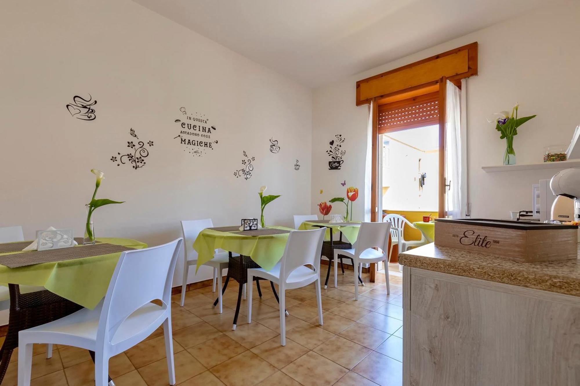 Sardinia Rooms Алгеро Екстериор снимка